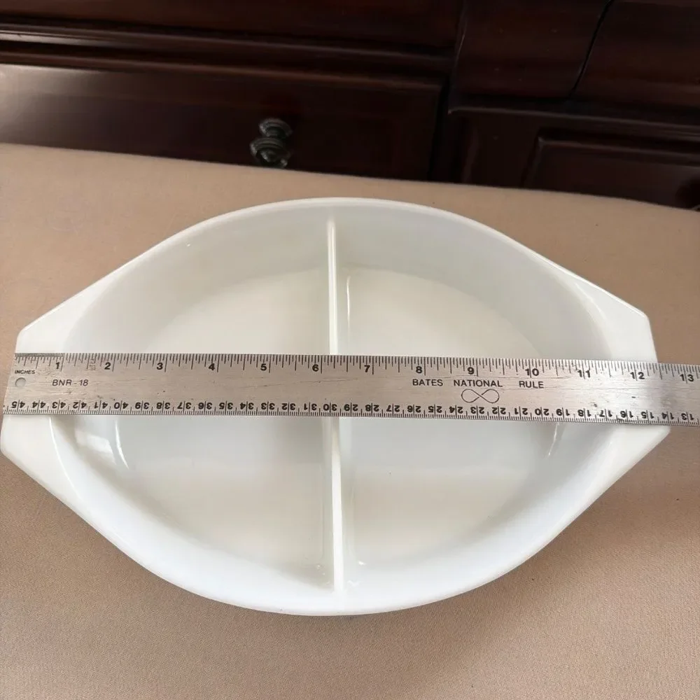 Pyrex vintage 1959 Constellation Divided Casserole Dish